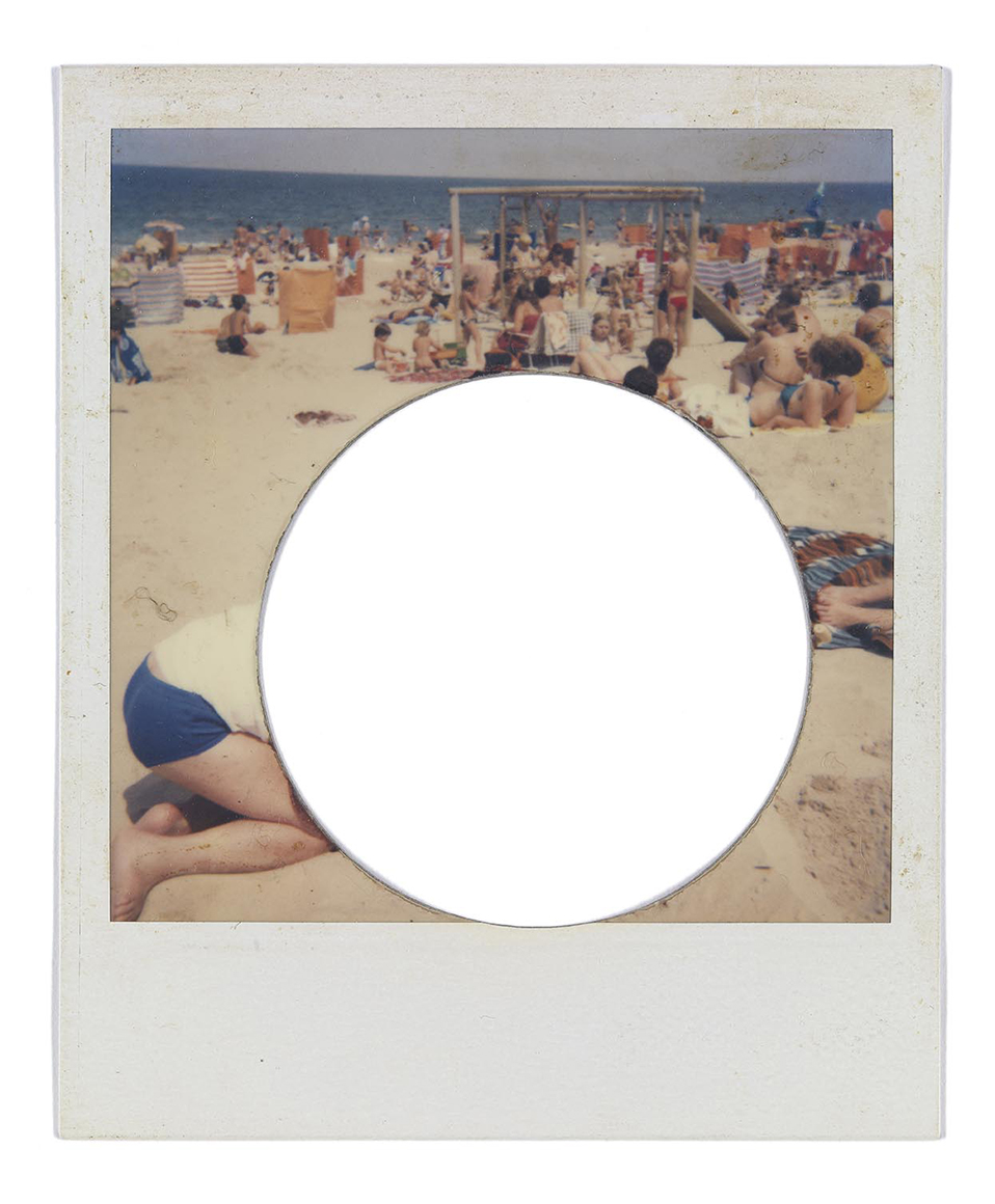 Erik Kessels. All Yours, 2015. From in almost every picture #14, 2015. Postcard, 12.75 x 18 cm. Courtesy of the artist © Erik Kessels 
